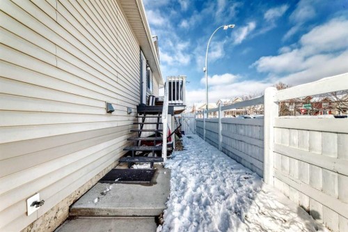 67 Bridleglen Manor Sw, Calgary, AB - Outdoor