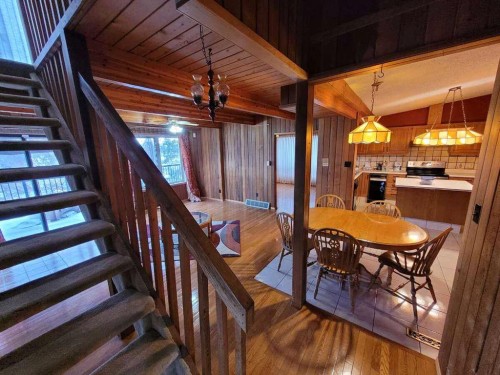 15 Glenview Drive Sw, Calgary, AB - Indoor