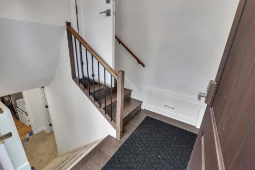 3 Cardiff Drive Nw, Calgary, AB - Indoor Photo Showing Other Room