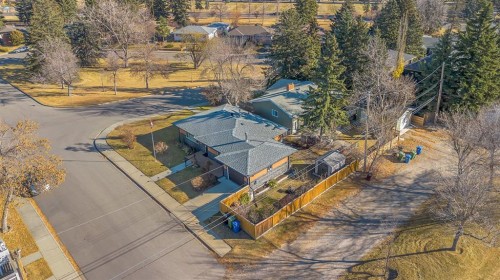 3 Cardiff Drive Nw, Calgary, AB - Outdoor With View