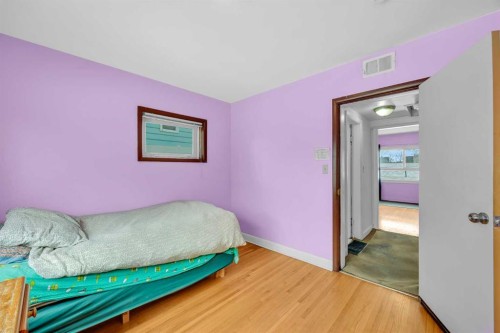2472 Capitol Hill Crescent Nw, Calgary, AB - Indoor