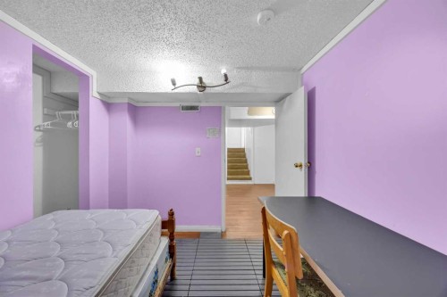 2472 Capitol Hill Crescent Nw, Calgary, AB - Indoor