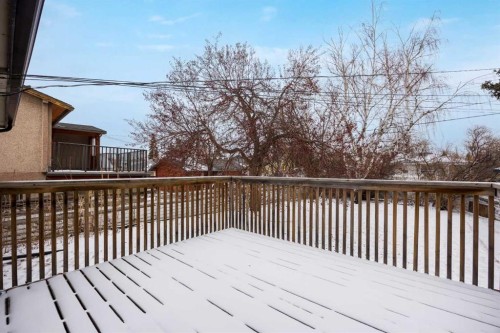 2472 Capitol Hill Crescent Nw, Calgary, AB - Outdoor