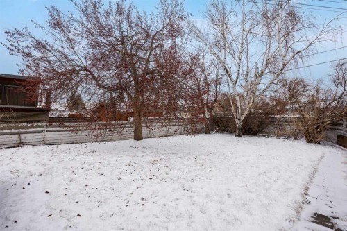 2472 Capitol Hill Crescent Nw, Calgary, AB - Outdoor With View