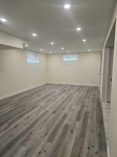 3503 48 Street Ne, Calgary, AB - Indoor Photo Showing Basement