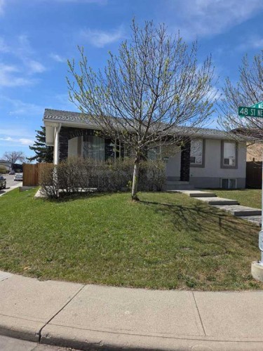 3503 48 Street Ne, Calgary, AB - Outdoor