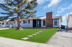 10 Radcliffe Crescent SE Calgary, AB T2A 5X2