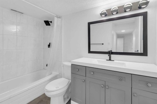 10 Radcliffe Crescent Se, Calgary, AB - Indoor Photo Showing Bathroom