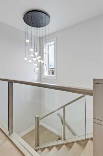 49 Rockhaven Green Nw, Calgary, AB - Indoor Photo Showing Other Room