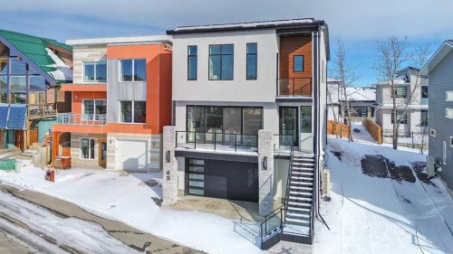 49 Rockhaven Green Nw, Calgary, AB - Outdoor With Balcony With Facade