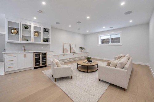 49 Rockhaven Green Nw, Calgary, AB - Indoor Photo Showing Other Room