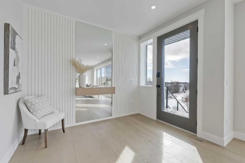 49 Rockhaven Green Nw, Calgary, AB - Indoor Photo Showing Other Room