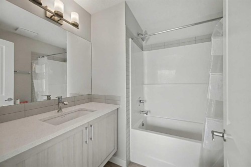 613 Sage Hill Grove Nw, Calgary, AB - Indoor Photo Showing Bathroom