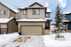 31 Bridlecrest Street SW Calgary, AB T2Y 4Y5