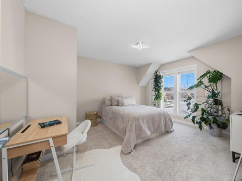 91 Silverado Ridge Crescent Sw, Calgary, AB - Indoor Photo Showing Bedroom