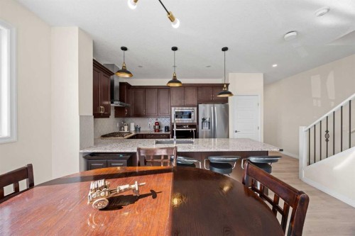 6 Corner Glen Common Ne, Calgary, AB - Indoor