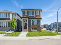 6 Corner Glen Common NE Calgary, AB T3N 2L5