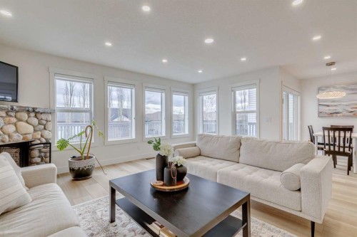 447 Tuscany Ridge Heights Nw, Calgary, AB - Indoor Photo Showing Living Room