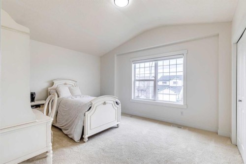447 Tuscany Ridge Heights Nw, Calgary, AB - Indoor Photo Showing Bedroom