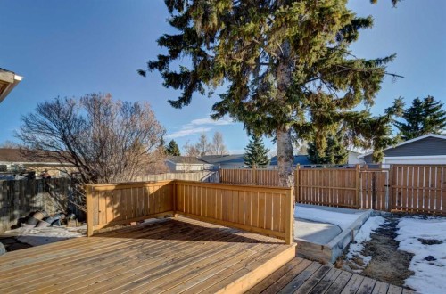 1059 Pinecliff Drive Ne, Calgary, AB - Outdoor With Deck Patio Veranda