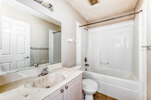 78 Taralea Manor Ne, Calgary, AB - Indoor Photo Showing Bathroom