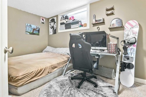 14 Sunrise Crescent Ne, High River, AB - Indoor