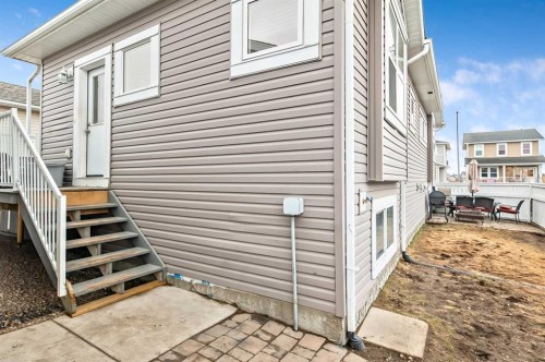 14 Sunrise Crescent Ne, High River, AB - Outdoor