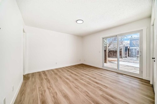 319 Whitefield Drive Ne, Calgary, AB - Indoor Photo Showing Other Room