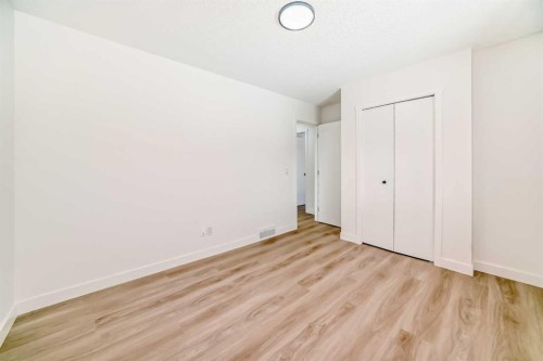 319 Whitefield Drive Ne, Calgary, AB - Indoor Photo Showing Other Room