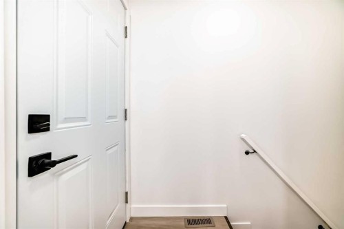319 Whitefield Drive Ne, Calgary, AB - Indoor Photo Showing Other Room