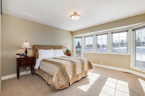 88 Bermondsey Way Nw, Calgary, AB - Indoor Photo Showing Bedroom