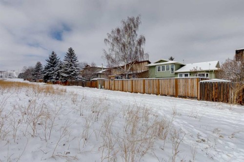 88 Bermondsey Way Nw, Calgary, AB - Outdoor