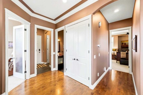 21 Evergreen Row Sw, Calgary, AB - Indoor Photo Showing Other Room