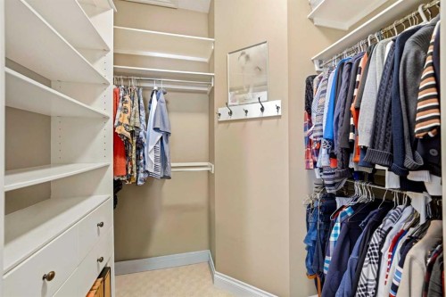 21 Evergreen Row Sw, Calgary, AB - Indoor With Storage