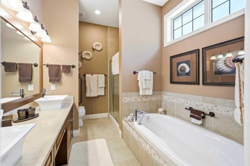 21 Evergreen Row Sw, Calgary, AB - Indoor Photo Showing Bathroom