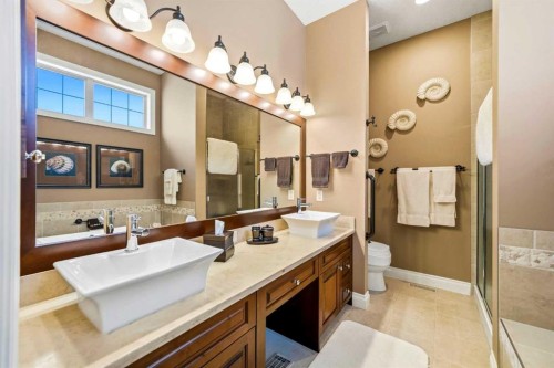 21 Evergreen Row Sw, Calgary, AB - Indoor Photo Showing Bathroom
