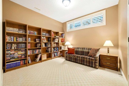 21 Evergreen Row Sw, Calgary, AB - Indoor