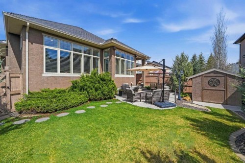 21 Evergreen Row Sw, Calgary, AB - Outdoor