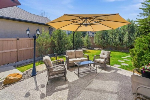 21 Evergreen Row Sw, Calgary, AB - Outdoor