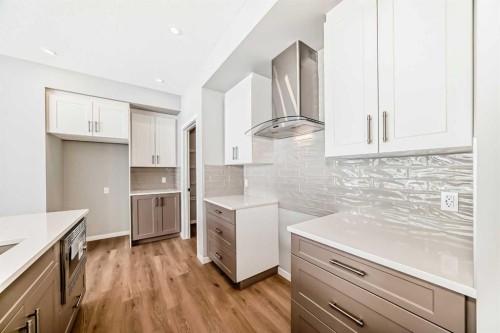 53 Bartlett Way Se, Calgary, AB - Indoor Photo Showing Kitchen