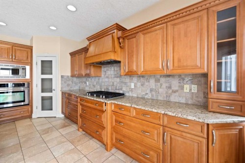 28 Panatella Manor Nw, Calgary, AB - Indoor Photo Showing Kitchen