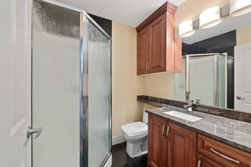28 Panatella Manor Nw, Calgary, AB - Indoor Photo Showing Bathroom