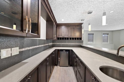 28 Panatella Manor Nw, Calgary, AB - Indoor Photo Showing Kitchen