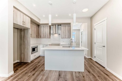 185 Mercado Landing Se, Calgary, AB - Indoor Photo Showing Kitchen