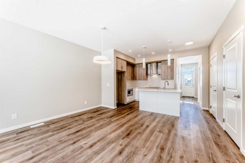 185 Mercado Landing Se, Calgary, AB - Indoor Photo Showing Kitchen