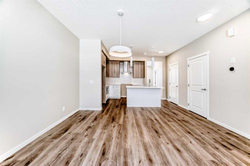 185 Mercado Landing Se, Calgary, AB - Indoor Photo Showing Kitchen