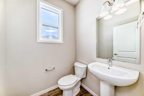 185 Mercado Landing Se, Calgary, AB - Indoor Photo Showing Bathroom