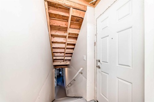 1314 Mahogany Boulevard Se, Calgary, AB - Indoor Photo Showing Other Room