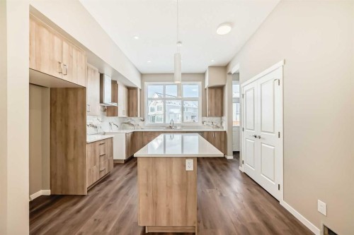 833 Marine Drive Se, Calgary, AB - Indoor Photo Showing Kitchen