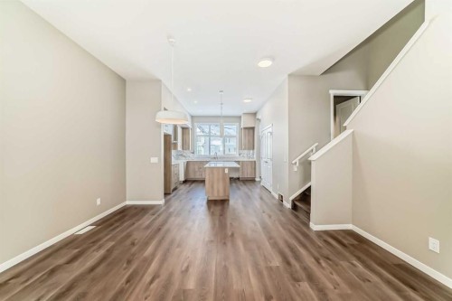833 Marine Drive Se, Calgary, AB - Indoor Photo Showing Other Room
